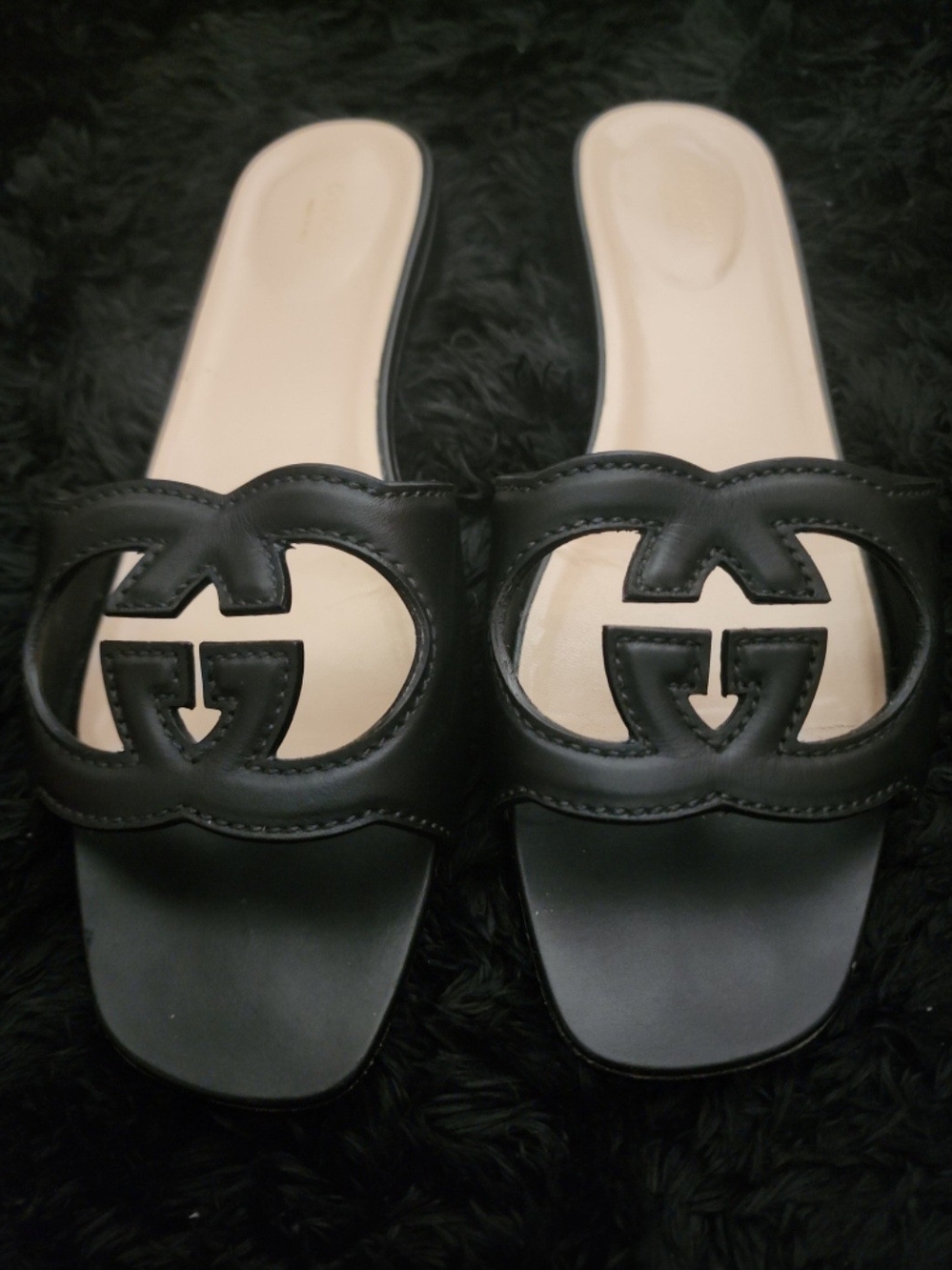 Authentic Gucci Sandals - Slide Style - Picture 2 of 8